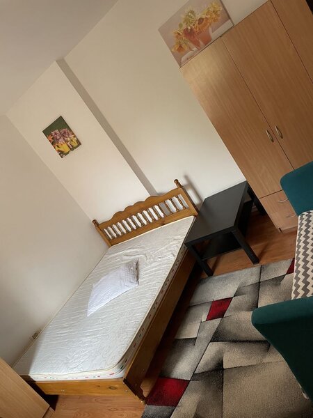 Gara de Nord, str. CC Arion, la casa, et. 2/2